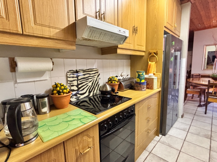 3 Bedroom Property for Sale in Dobson Western Cape